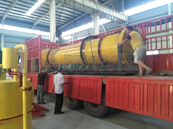 陜西韓城雞2m&times;8m雞糞烘干機(jī)發(fā)貨現(xiàn)場